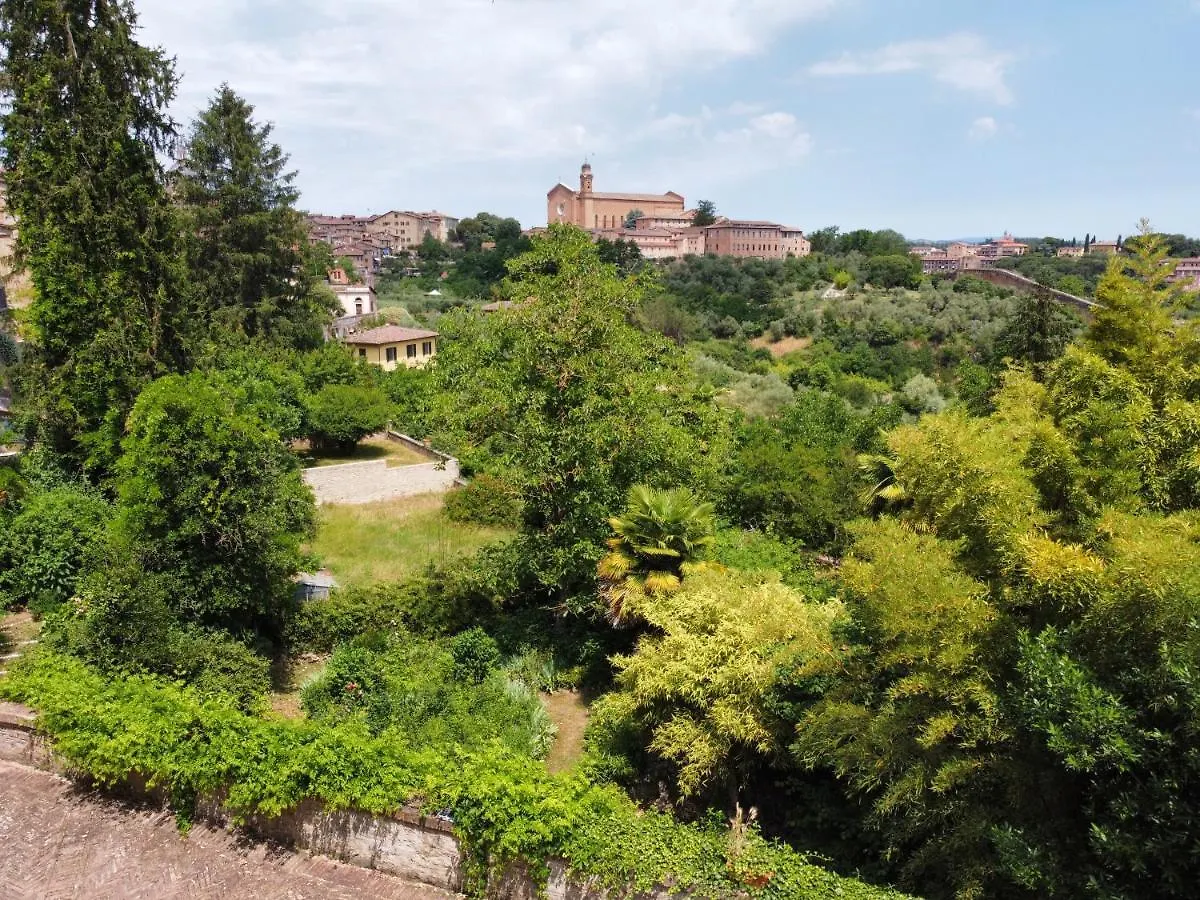 B&B Palazzo Bruchi Siena Bed & Breakfast